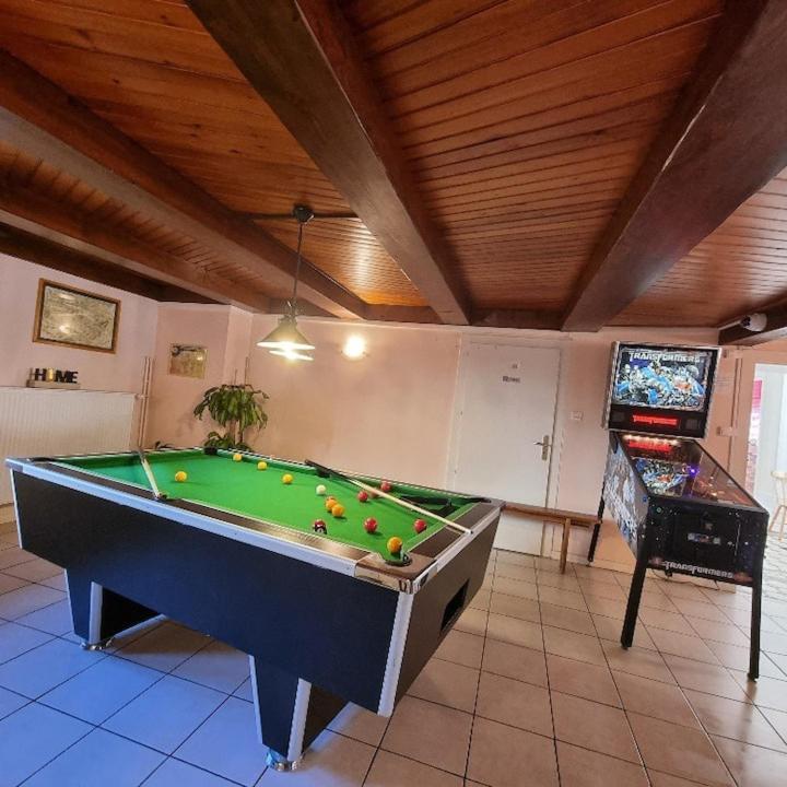 Gite Eglantine 2 A 6 Personnes Avec Spa Et Salle De Jeux Dans La Residence Ventron Luaran gambar